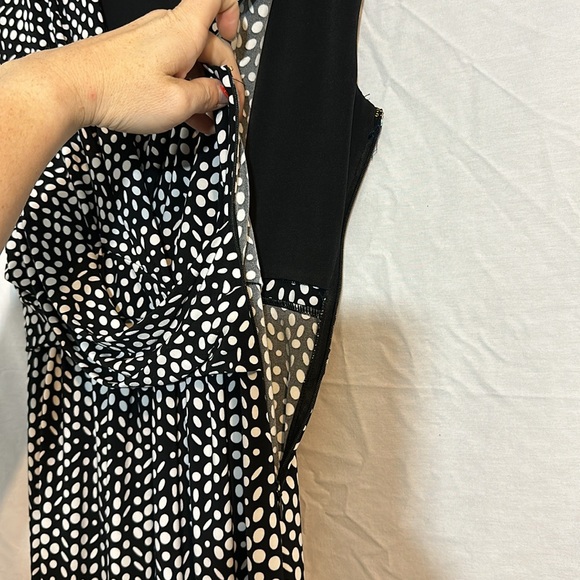 Tommy Hilfiger Sleeveless Black/White Polka Dot Dress - Picture 4 of 8